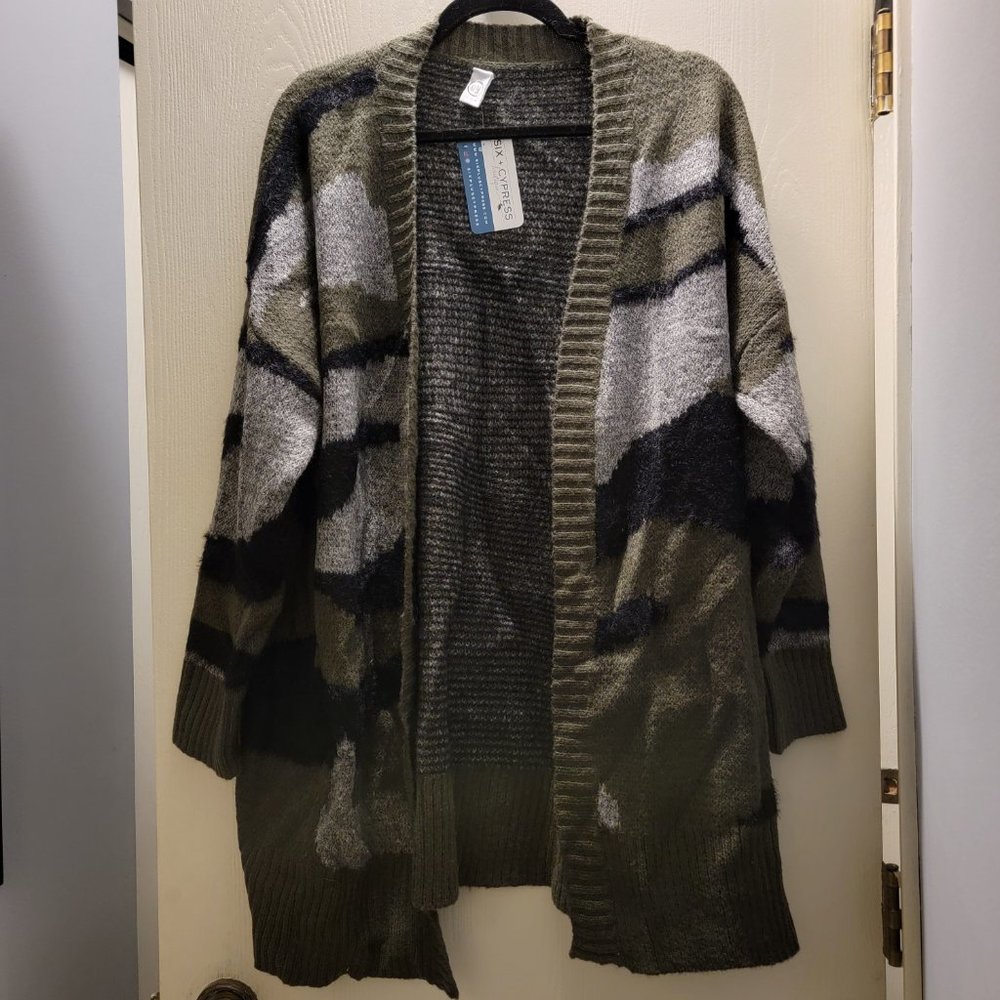 CY Fashion Camo open sweater M